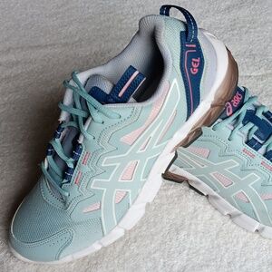 NWOT Asics Gel Quantum 90